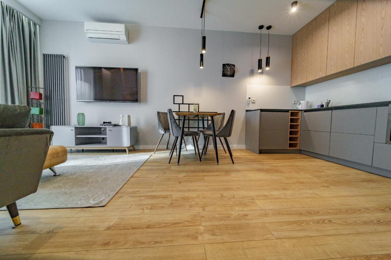 Bright And Charming- Golden Apartments- City Center&S18 Warsaw Ngoại thất bức ảnh